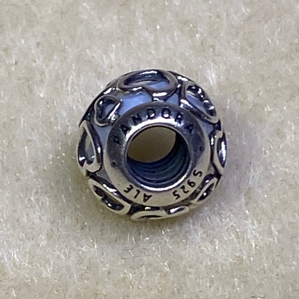 Authentic Pandora Love Cerise Crystal White 792036 - Picture 3 of 11